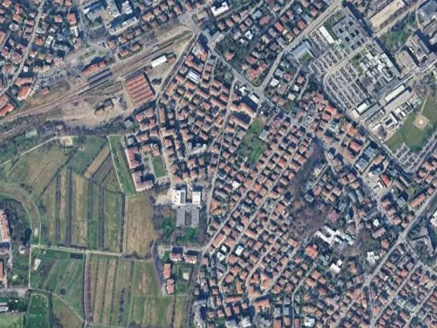 Immagine 3 di Laboratorio in vendita  in Via Arenzano a Modena