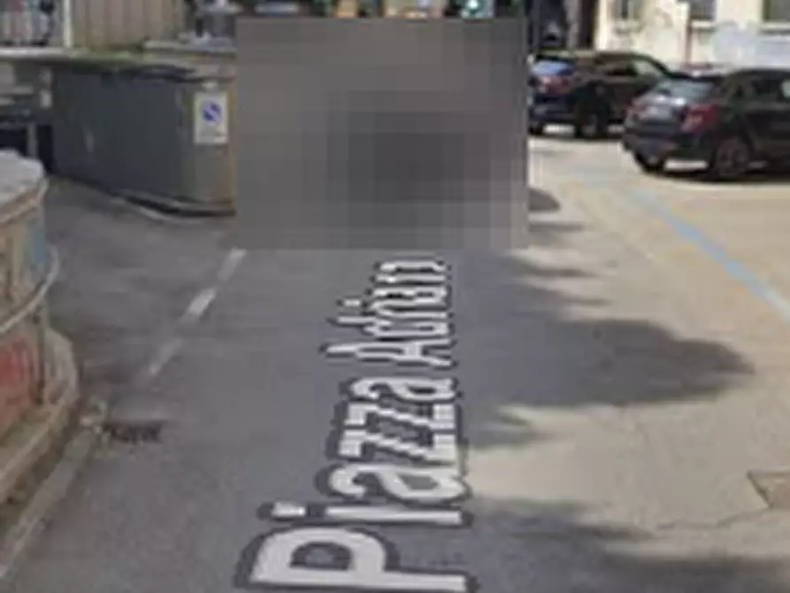 Immagine 6 di Garage in vendita  in Piazza Adriano a Torino