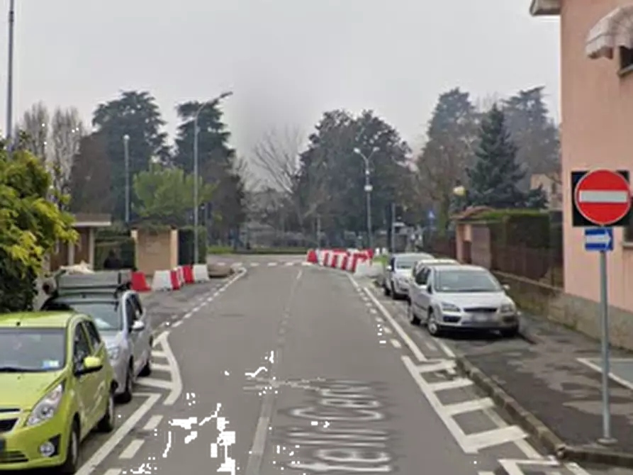 Immagine 11 di Appartamento in vendita  in Via FRATELLI CERVI  a Trezzano Rosa