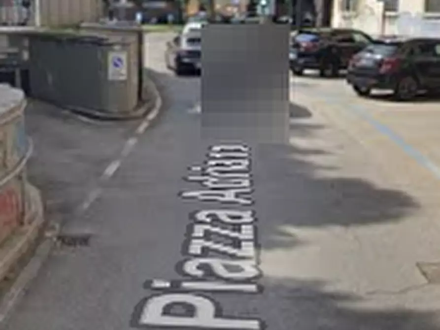 Immagine 6 di Garage in vendita  in Piazza Adriano a Torino