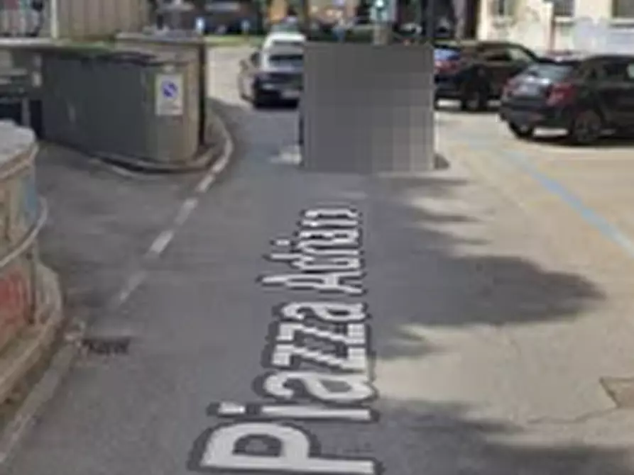 Immagine 3 di Garage in vendita  in Piazza Adriano a Torino