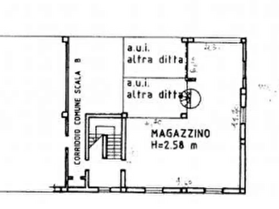 Immagine 15 di Negozio in vendita  in Viale Trieste a Montecchio Maggiore