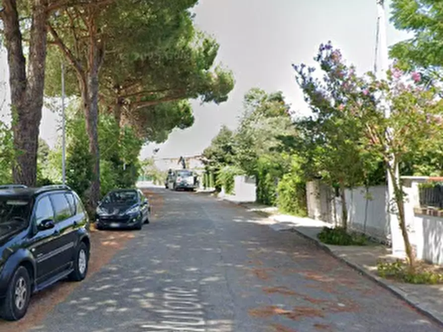 Immagine 11 di Appartamento in vendita  in Via Plutone a Comacchio