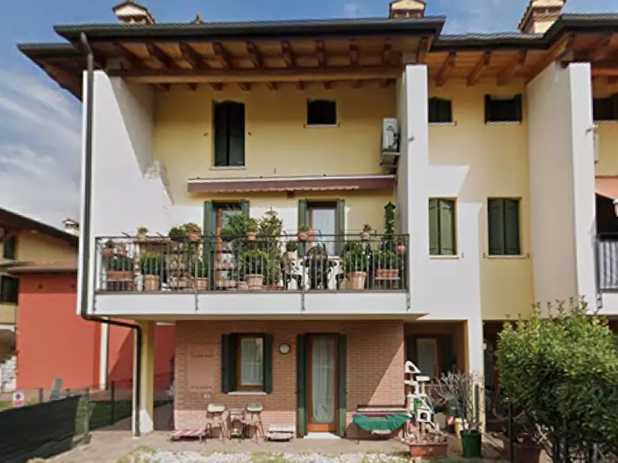 Immagine 7 di Appartamento in vendita  in Via L. Grassi a Bolzano Vicentino