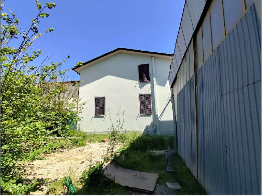 Immagine 2 di Stabile in vendita  in Localita' Badia di Montecorona a Umbertide