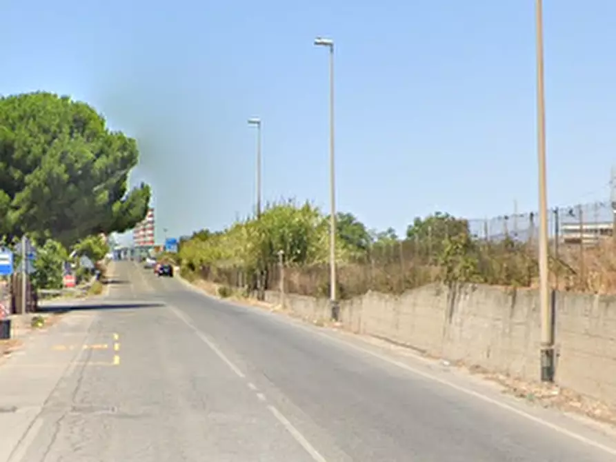 Immagine 8 di Negozio in vendita  in Via Aurelia Nord a Civitavecchia