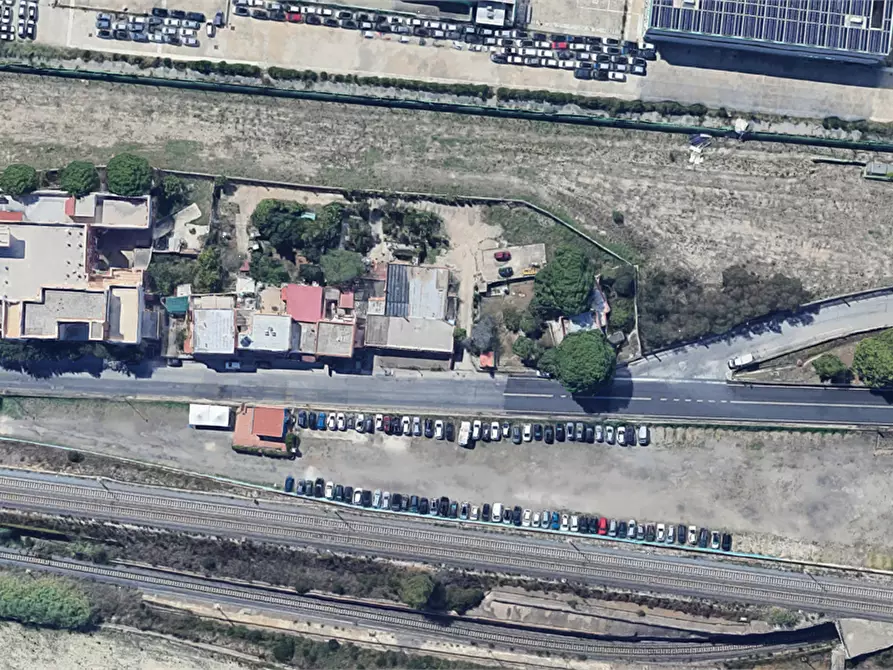 Immagine 11 di Negozio in vendita  in Via Aurelia Nord a Civitavecchia