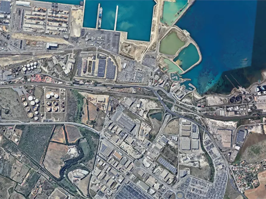 Immagine 13 di Negozio in vendita  in Via Aurelia Nord a Civitavecchia