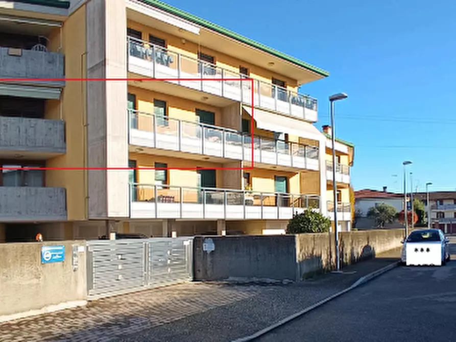 Immagine 6 di Appartamento in vendita  in Via Roma a Latisana