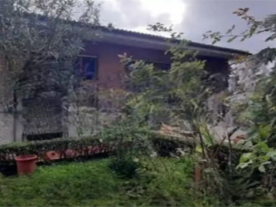 Immagine 2 di Negozio in vendita  in Via del Casale di San Nicola a Roma