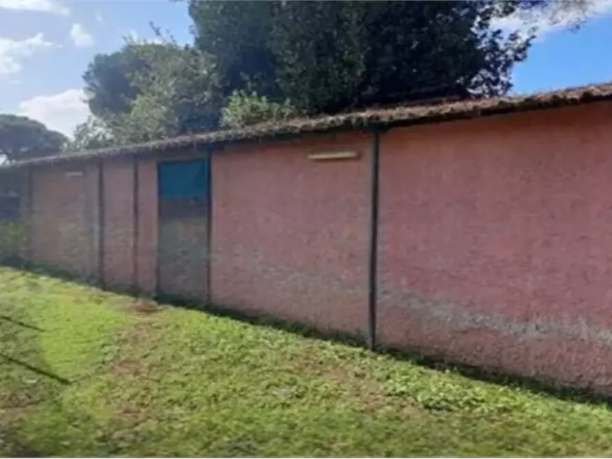 Immagine 6 di Negozio in vendita  in Via del Casale di San Nicola a Roma