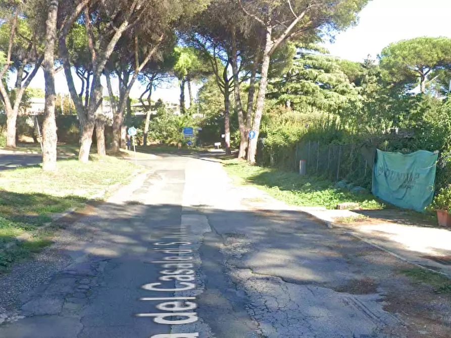 Immagine 13 di Negozio in vendita  in Via del Casale di San Nicola a Roma