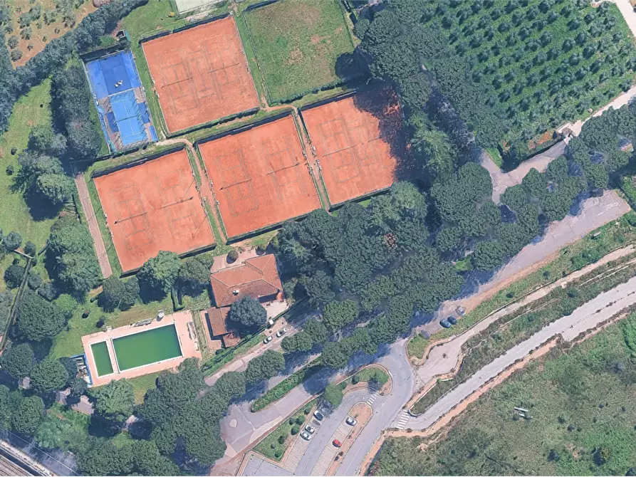 Immagine 14 di Negozio in vendita  in Via del Casale di San Nicola a Roma