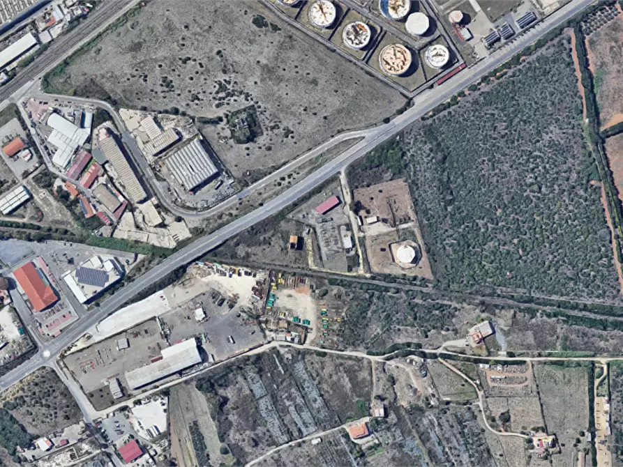 Immagine 9 di Capannone industriale in vendita  in Via Angelo Molinari a Civitavecchia