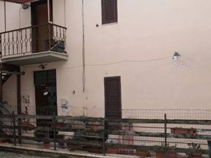 Immagine 3 di Appartamento in vendita  in Via Colle S. Pietro a Nerola