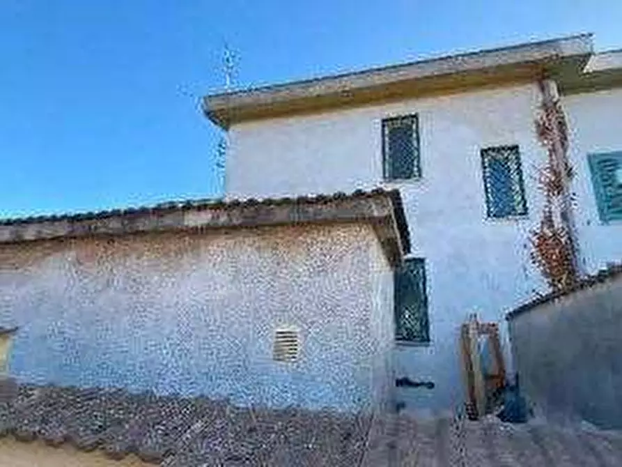 Immagine 2 di Villetta a schiera in vendita  in Via Jenne a Anzio