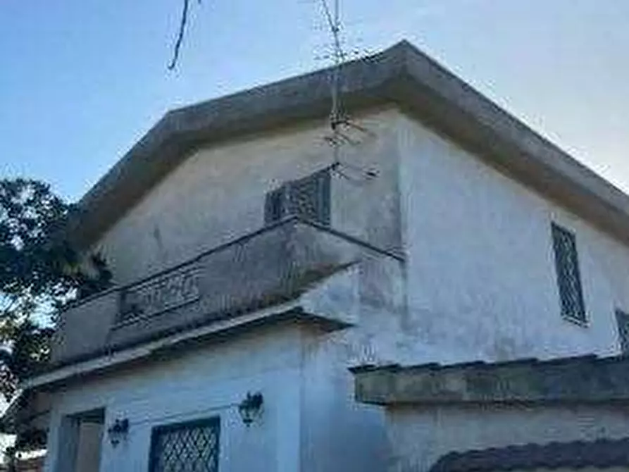 Immagine 7 di Villetta a schiera in vendita  in Via Jenne a Anzio