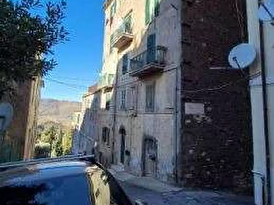 Immagine 2 di Appartamento in vendita  in Via Parco della Rimembranza a Castel Madama