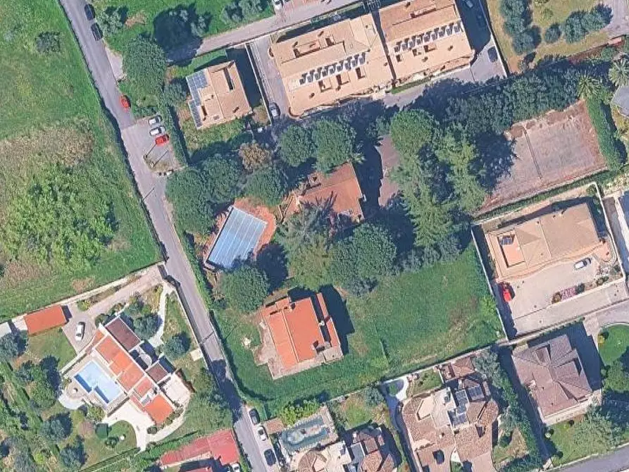 Immagine 1 di Appartamento in vendita  in Via Lago di Bracciano a Fonte Nuova