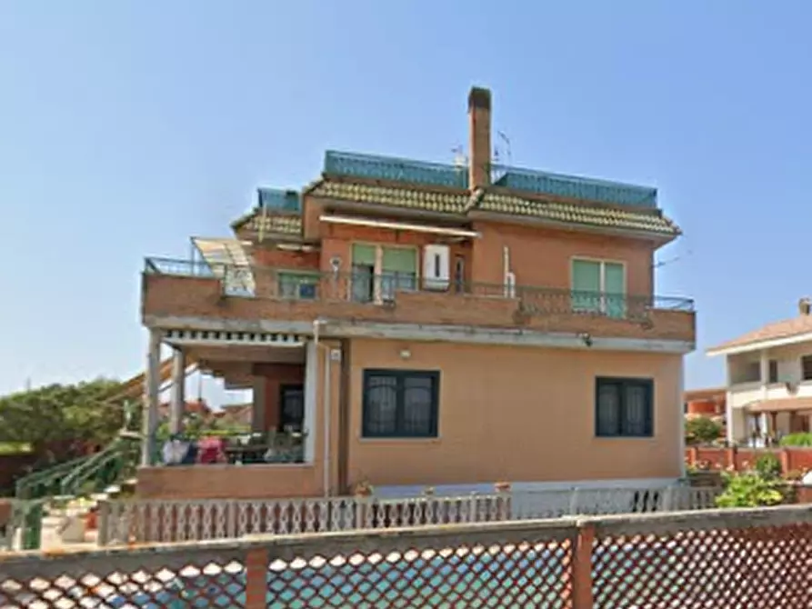 Immagine 3 di Appartamento in vendita  in Via Montecatini a Pomezia