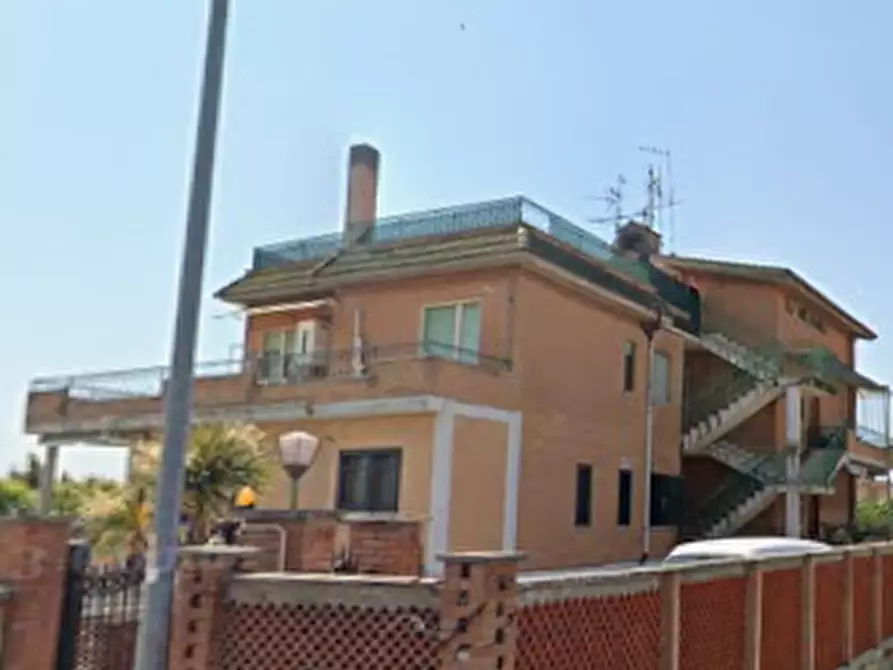 Immagine 4 di Appartamento in vendita  in Via Montecatini a Pomezia