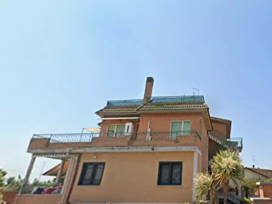 Immagine 16 di Appartamento in vendita  in Via Montecatini a Pomezia