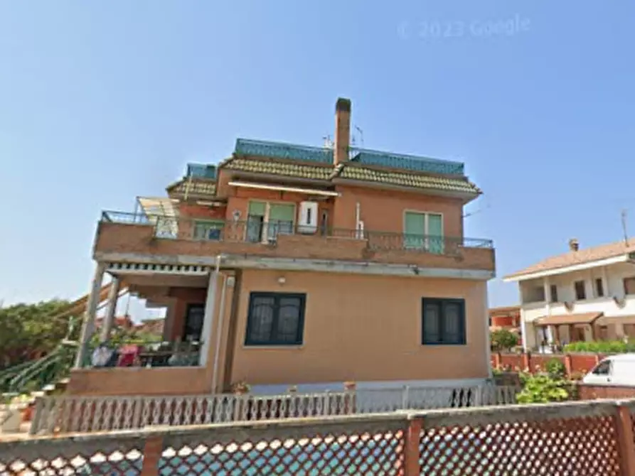 Immagine 18 di Appartamento in vendita  in Via Montecatini a Pomezia