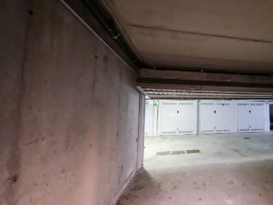 Immagine 7 di Appartamento in vendita  in Via Martiri di Cefalonia a Peschiera Borromeo