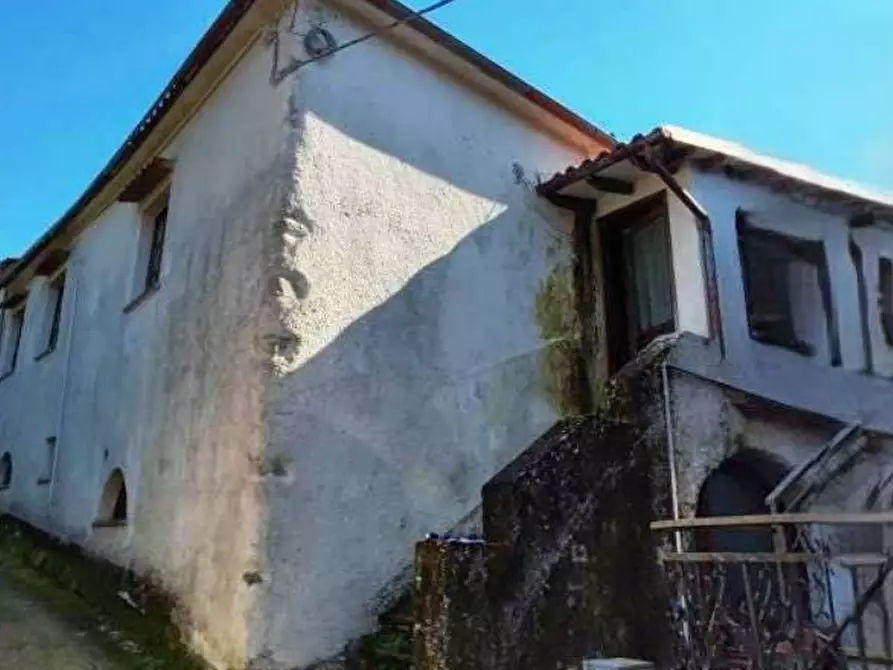 Immagine 1 di Porzione di casa in vendita  in  Via Ceria a Licciana Nardi