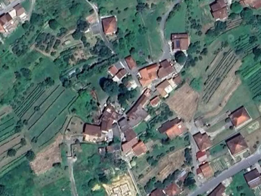 Immagine 20 di Porzione di casa in vendita  in  Via Ceria a Licciana Nardi