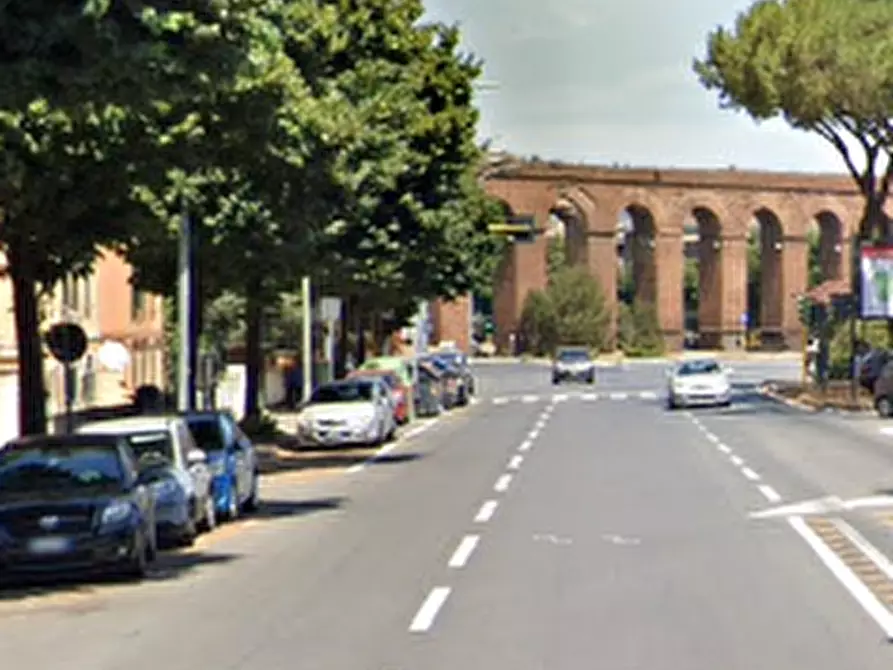 Immagine 15 di Appartamento in vendita  in Viale Palmiro Togliatti a Roma