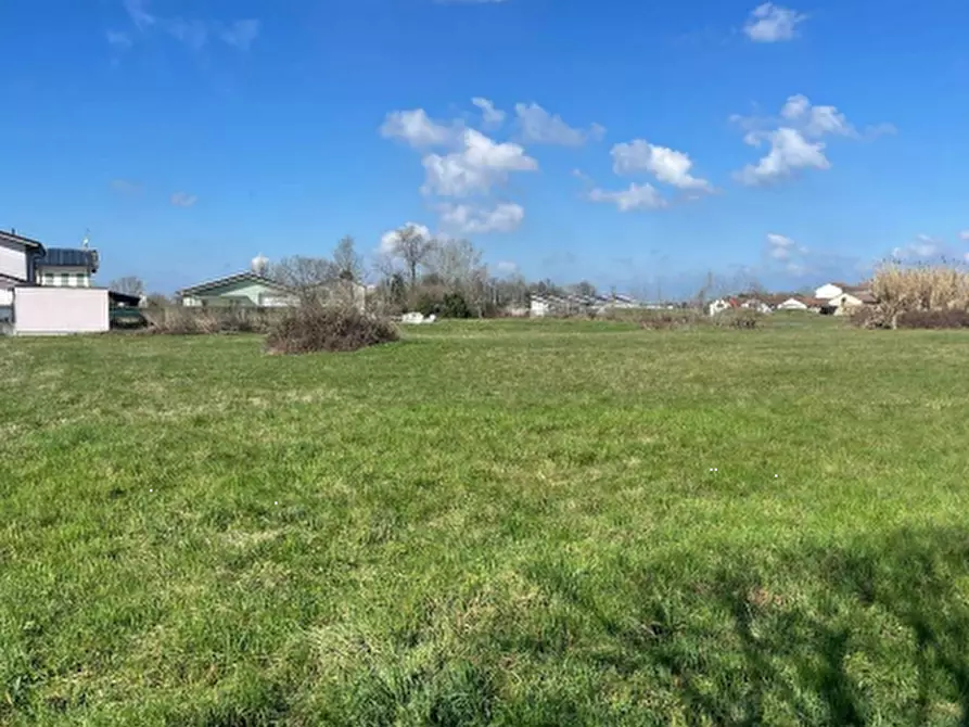 Immagine 5 di Terreno edificabile in vendita  in Via Don Astolfi a Bagnolo San Vito