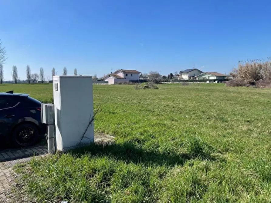 Immagine 12 di Terreno edificabile in vendita  in Via Don Astolfi a Bagnolo San Vito