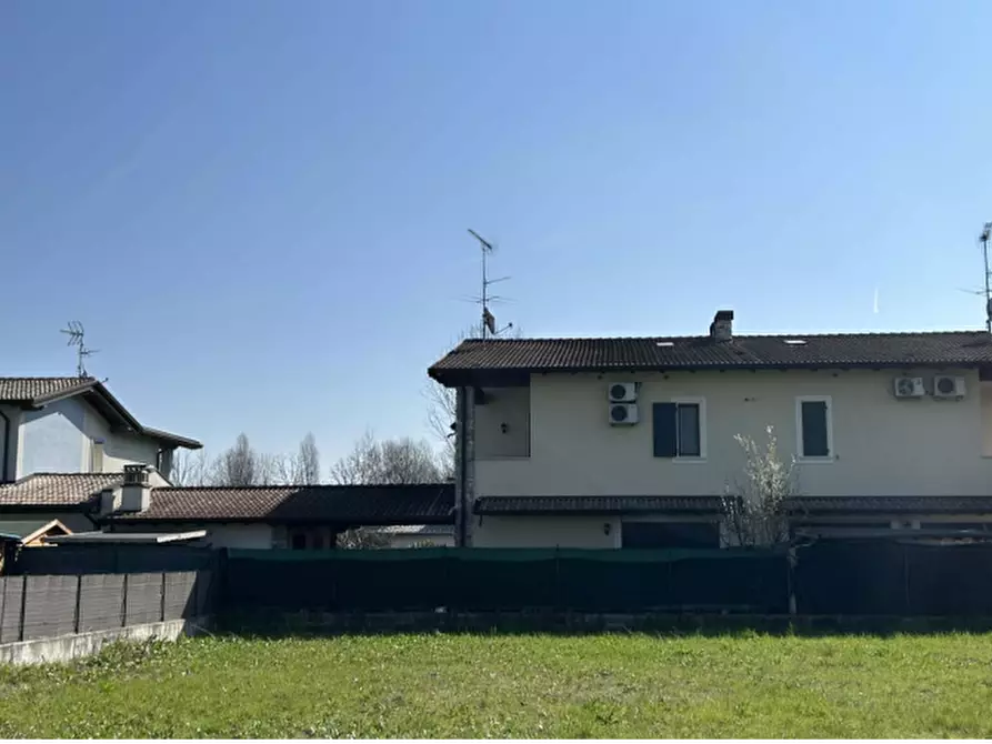 Immagine 3 di Appartamento in vendita  in Via Giorgio Gaber a Castel Goffredo