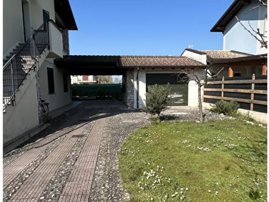 Immagine 4 di Appartamento in vendita  in Via Giorgio Gaber a Castel Goffredo