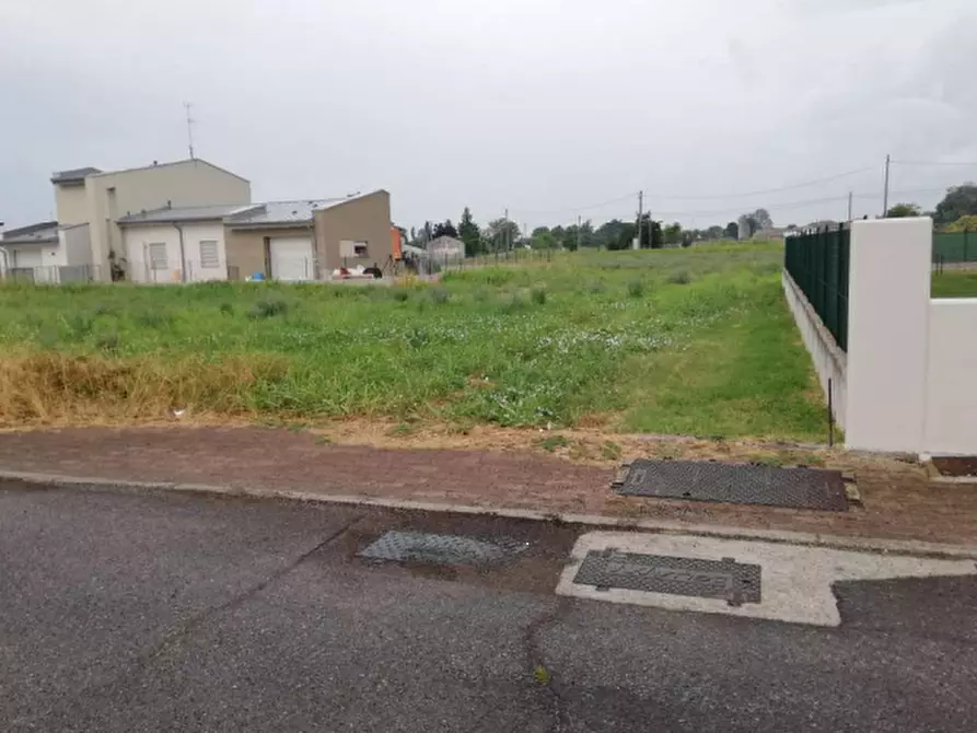 Immagine 3 di Terreno edificabile in vendita  in Via F. Coppi a Suzzara