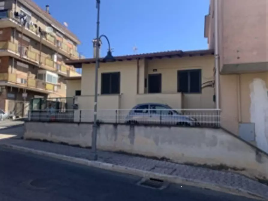 Immagine 11 di Appartamento in vendita  in V. Algidus a Lariano