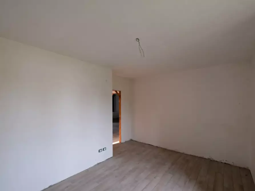 Immagine 4 di Appartamento in vendita  in Via Martiri di Cefalonia a Peschiera Borromeo