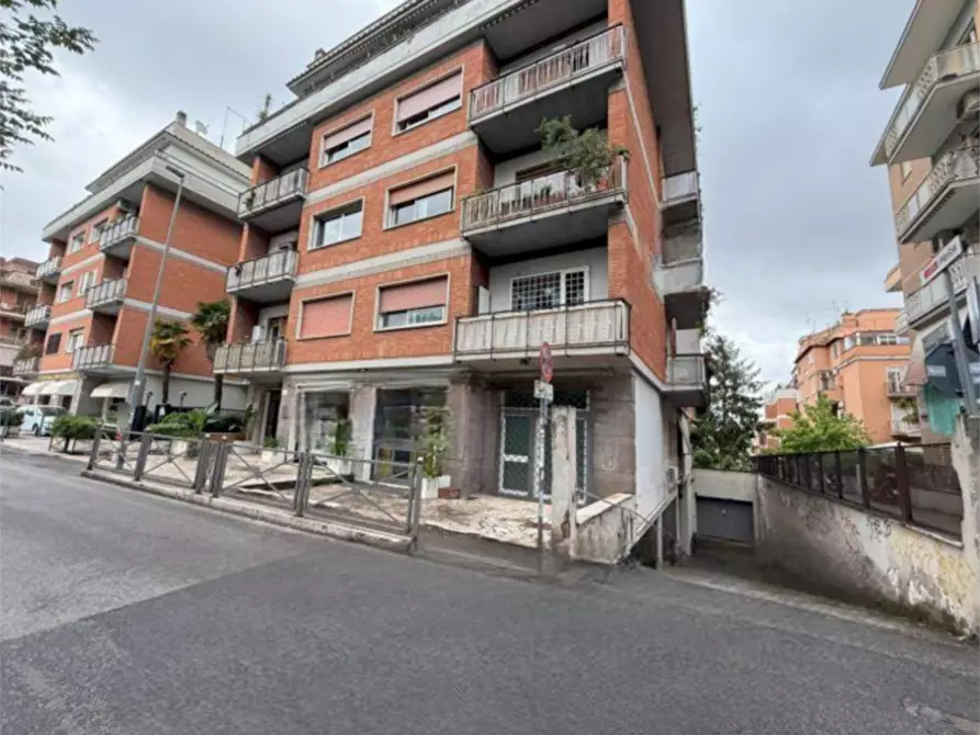 Immagine 1 di Posto auto in vendita  in Via del Casaletto a Roma