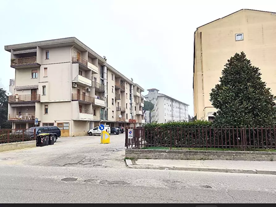 Immagine 2 di Appartamento in vendita  in Via Orly a Campi Bisenzio