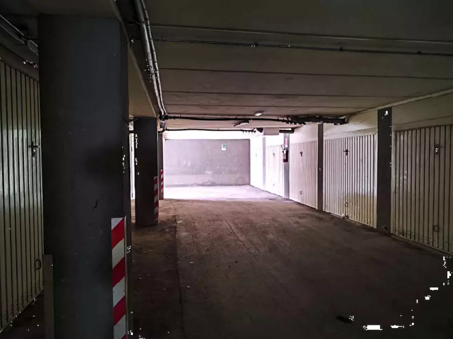 Immagine 7 di Appartamento in vendita  in Via Orly a Campi Bisenzio