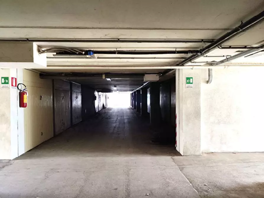 Immagine 8 di Appartamento in vendita  in Via Orly a Campi Bisenzio