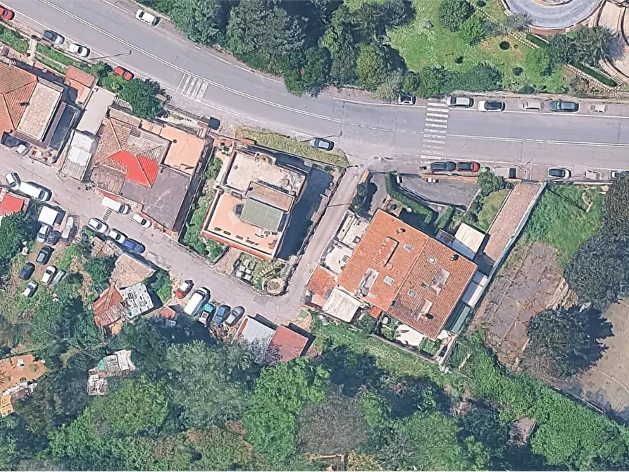 Immagine 16 di Appartamento in vendita  in Via Pontina a Roma