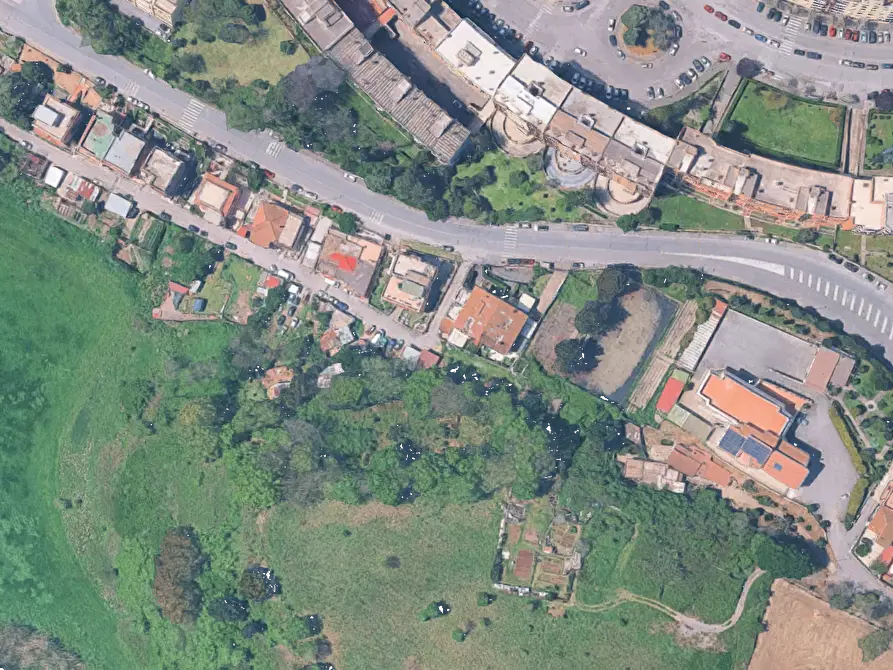 Immagine 17 di Appartamento in vendita  in Via Pontina a Roma