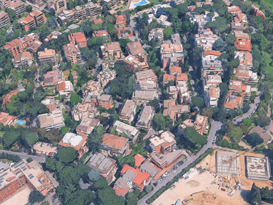 Immagine 11 di Appartamento in vendita  in Via Cavalese a Roma