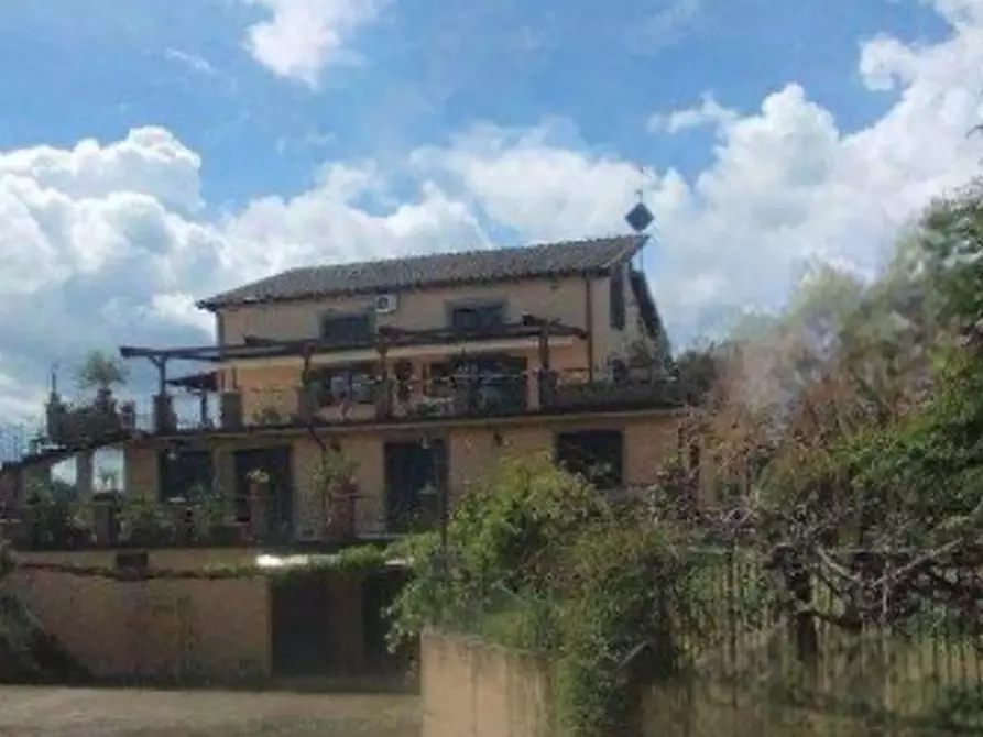 Immagine 1 di Villa in vendita  in Strada Torre della Fiora a Palombara Sabina