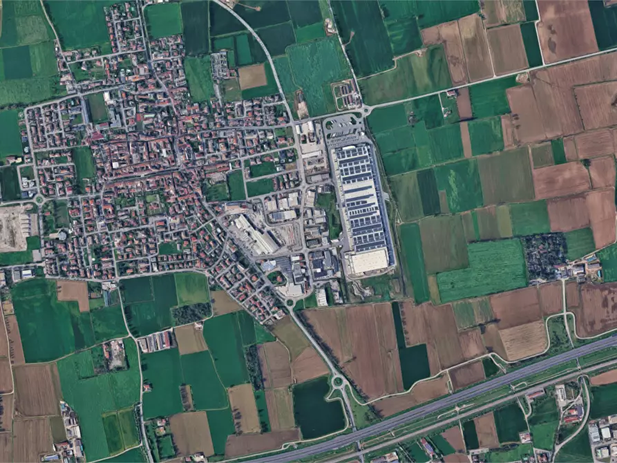 Immagine 4 di Negozio in vendita  in Via Trieste  a Covo