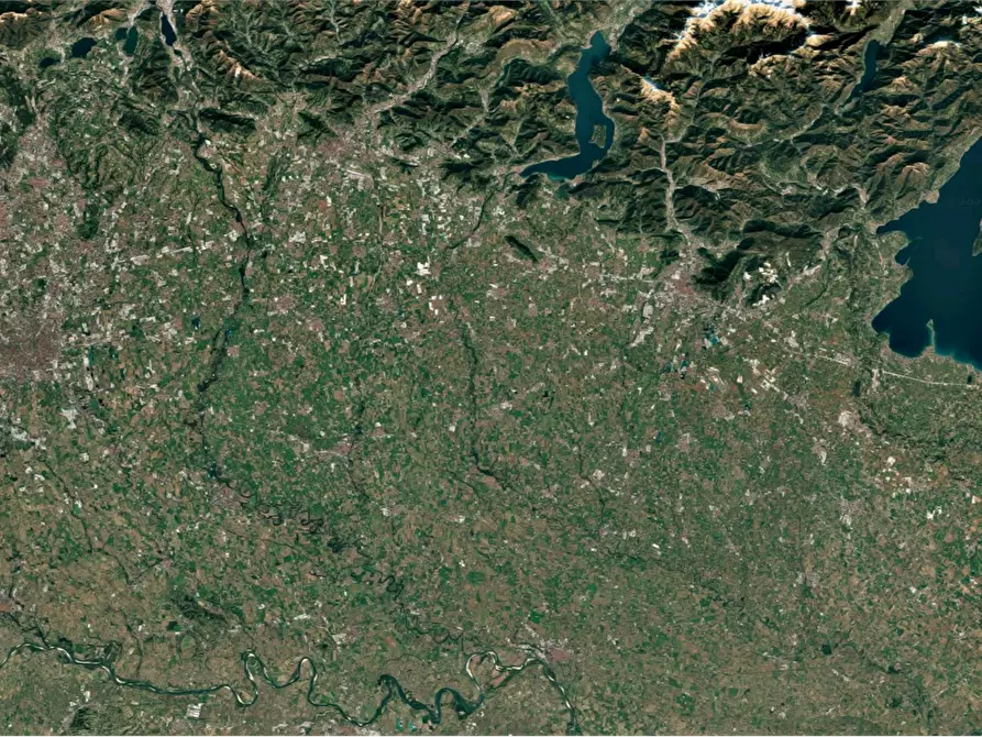 Immagine 9 di Negozio in vendita  in Via Trieste  a Covo