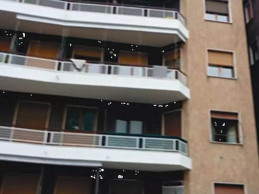 Immagine 2 di Appartamento in vendita  in Via Giovanni Pascoli a Merate