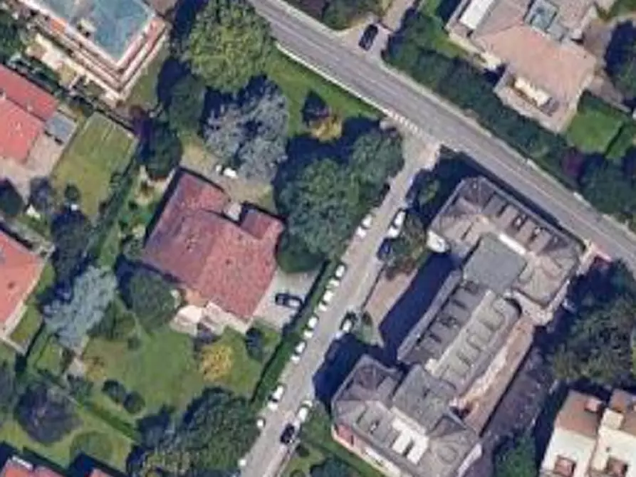 Immagine 19 di Appartamento in vendita  in Via Giovanni Pascoli a Merate